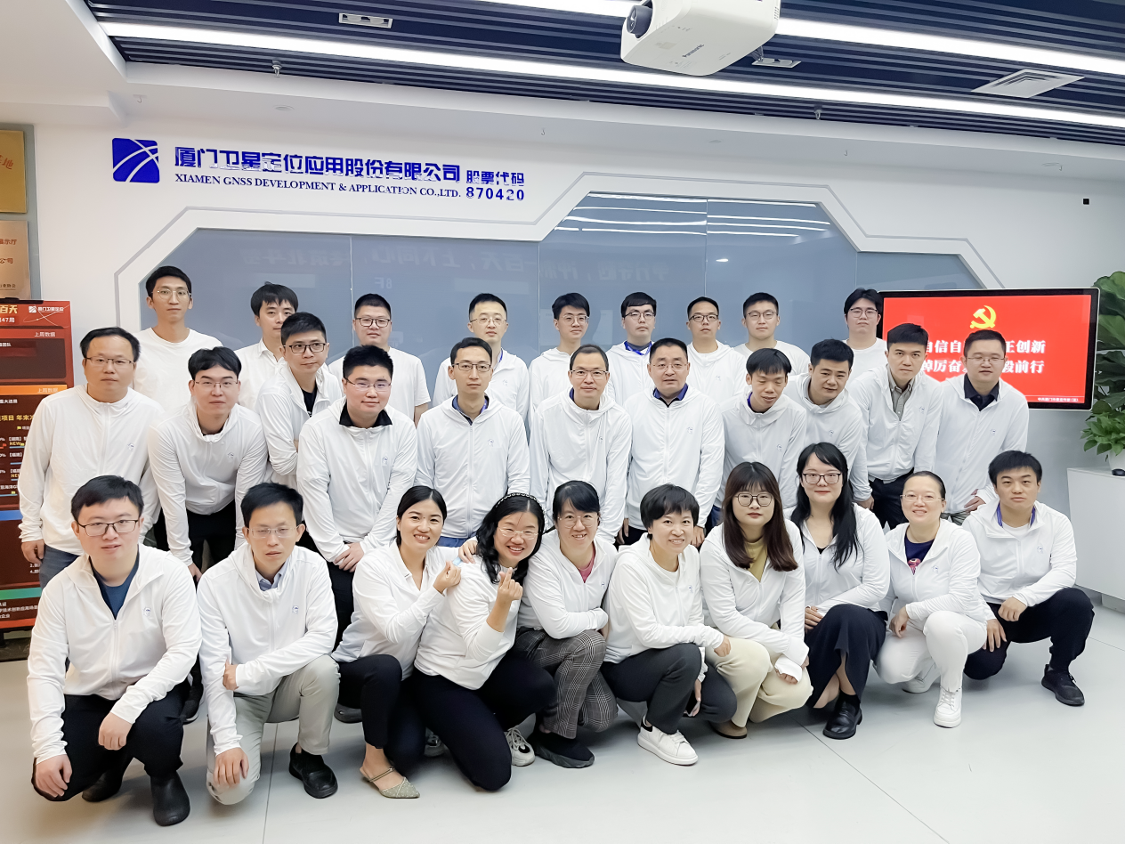 五一先鋒號(hào)獲獎(jiǎng)團(tuán)隊(duì).png 五一先鋒號(hào)獲獎(jiǎng)團(tuán)隊(duì).png