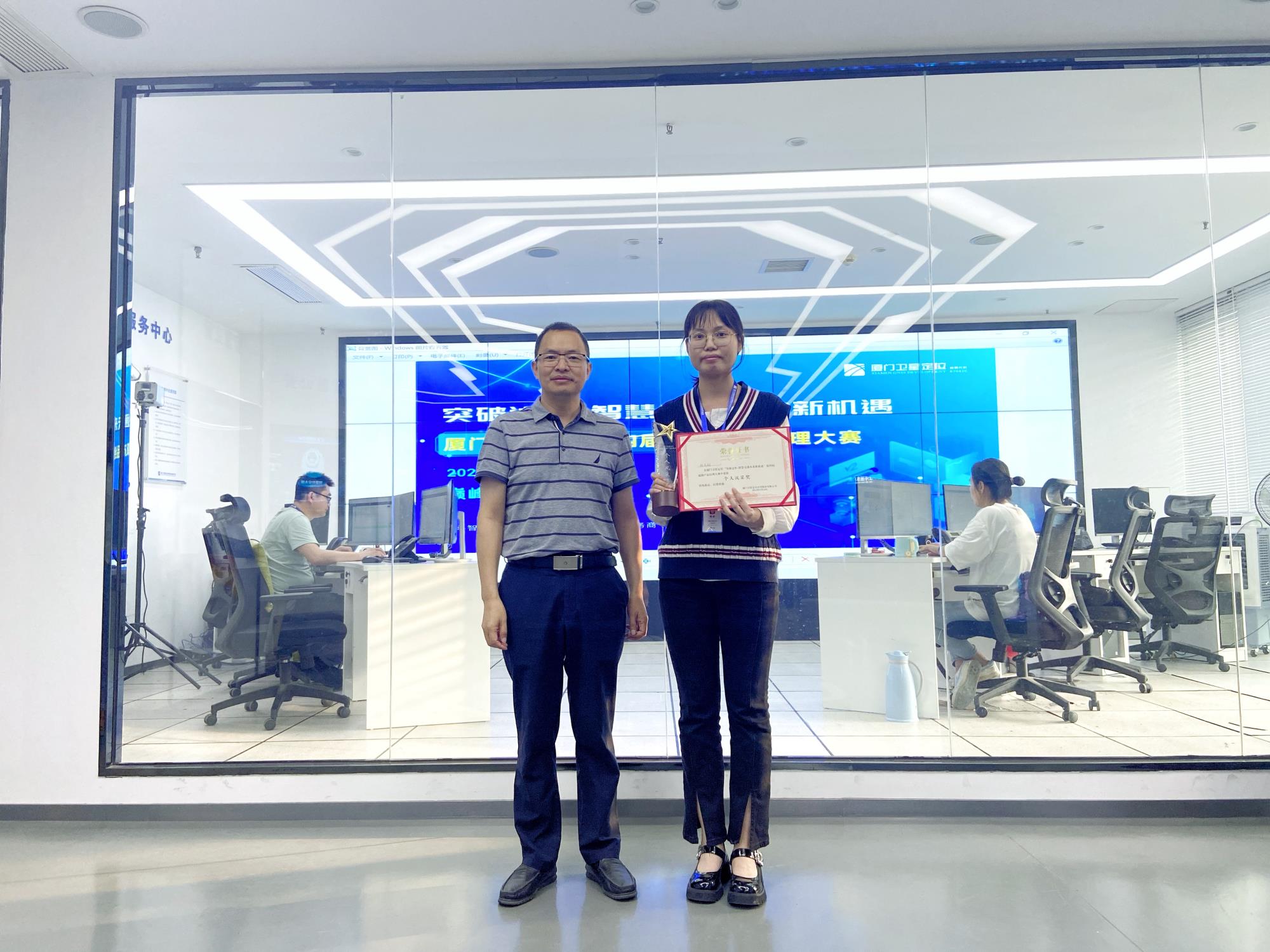 個人風(fēng)采.JPG 個人風(fēng)采.JPG